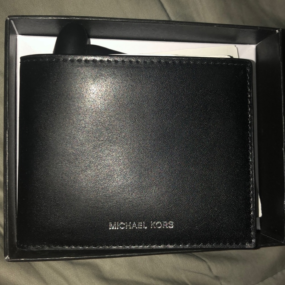 Micheal Kors Wallet
